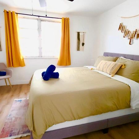 Intimate Casita Mia Minutes Away From Airport, Calle 8, Brickell, Coral Gables, The Beach And More! Маямі Екстер'єр фото