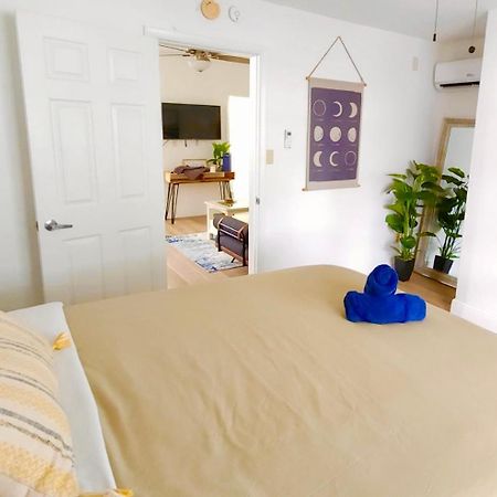 Intimate Casita Mia Minutes Away From Airport, Calle 8, Brickell, Coral Gables, The Beach And More! Маямі Екстер'єр фото
