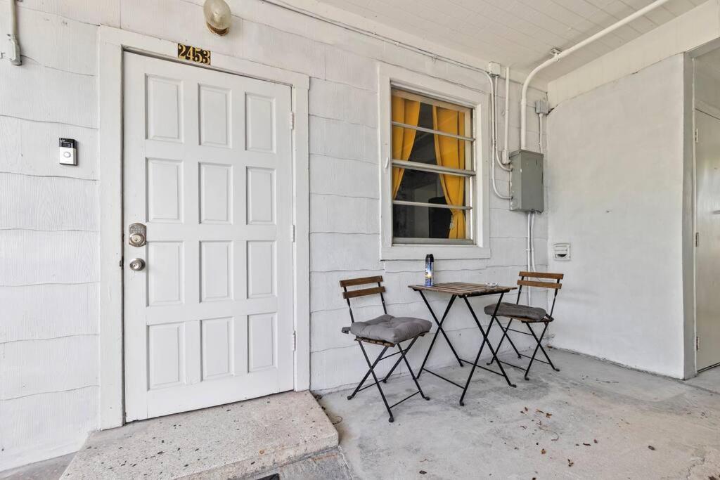 Intimate Casita Mia Minutes Away From Airport, Calle 8, Brickell, Coral Gables, The Beach And More! Маямі Екстер'єр фото