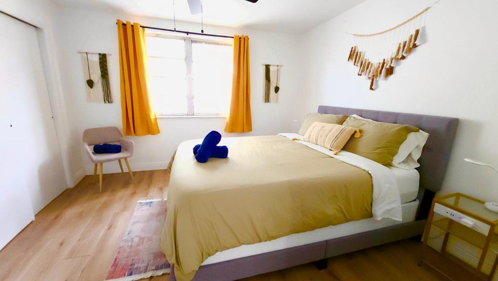 Intimate Casita Mia Minutes Away From Airport, Calle 8, Brickell, Coral Gables, The Beach And More! Маямі Екстер'єр фото